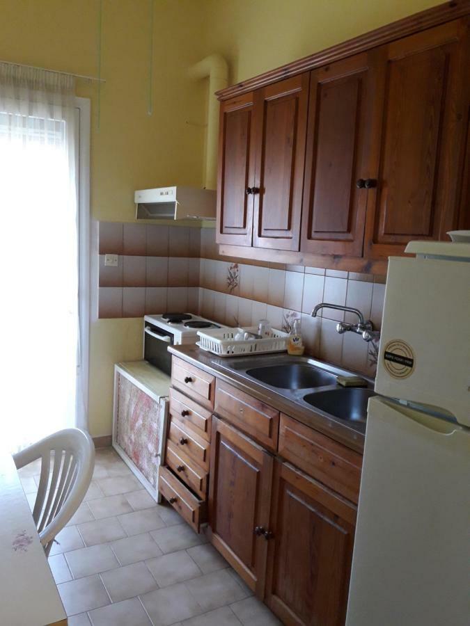 아마린토스 Apt 30M From Beach 아파트 외부 사진